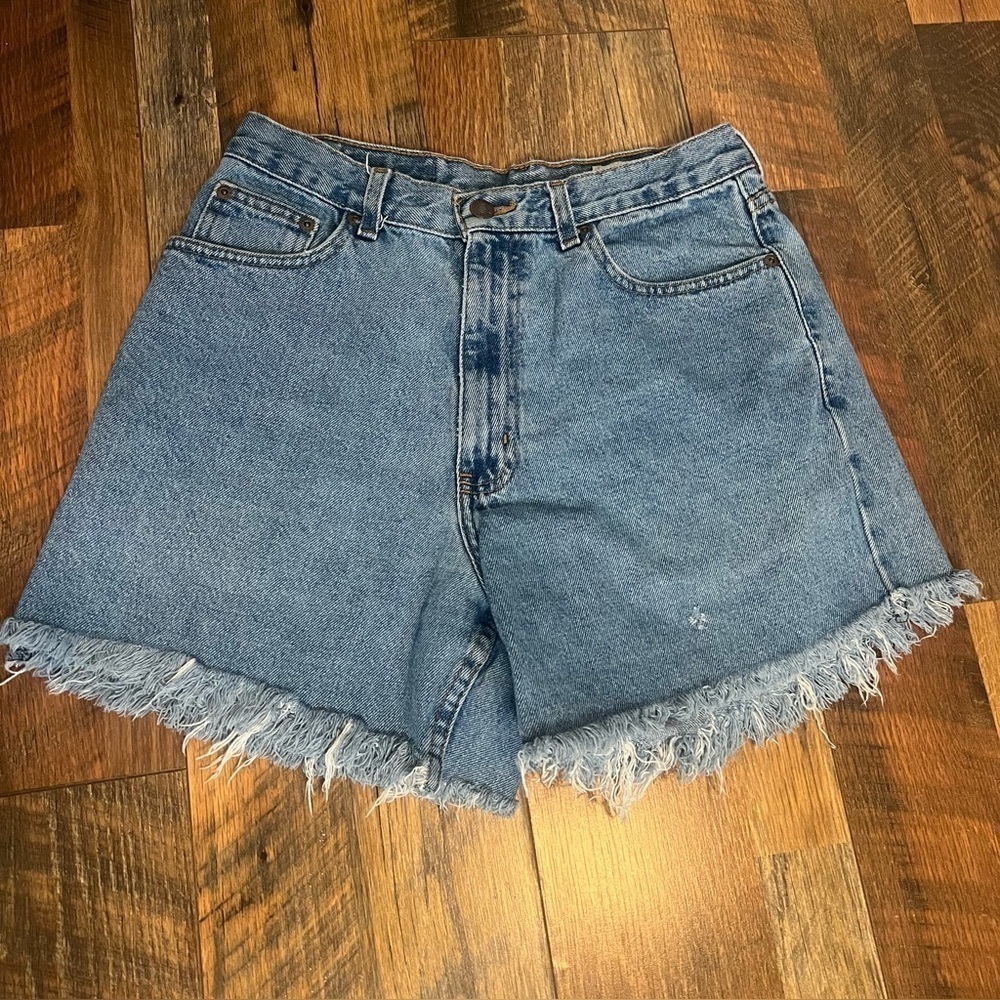 Eddie Bauer distressed Jean shorts with frayed hem, 💯% cotton, 10P